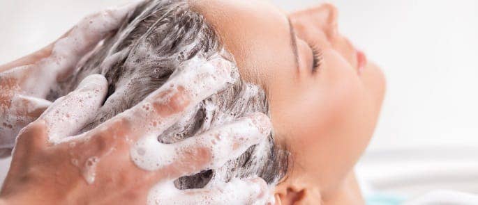 washing hair dermatitis