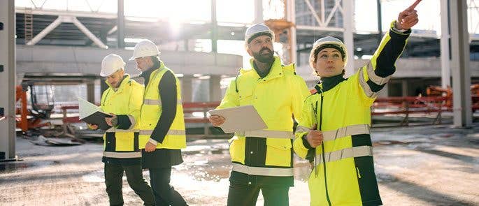 Assessing the risks on a construction site 