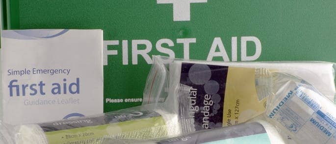 traditional first aid kit contents