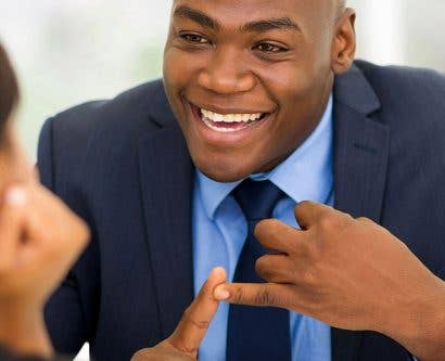 manager gives employee effective feedback