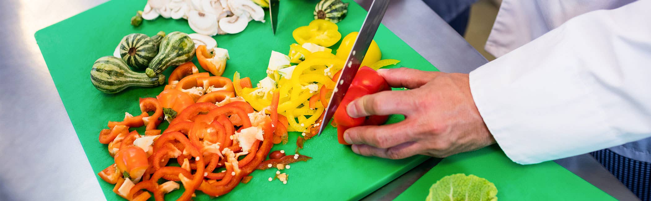 Use different cutting boards for raw meat and vegetables 