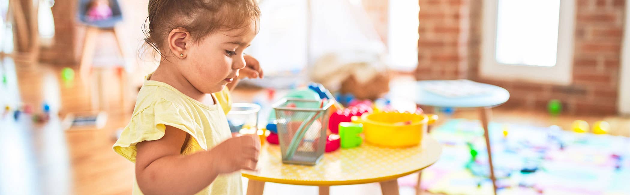 What Are the 5 Best Qualities of a Daycare Teacher? - The Breakie