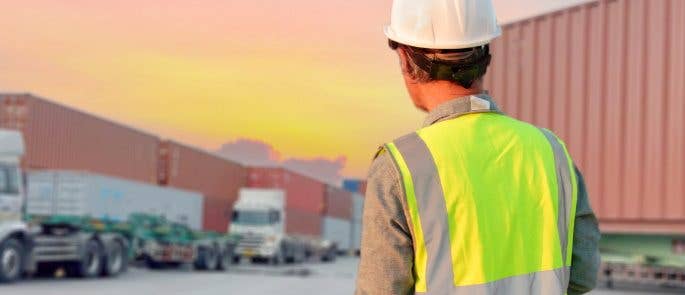 Banksman overseeing lorry