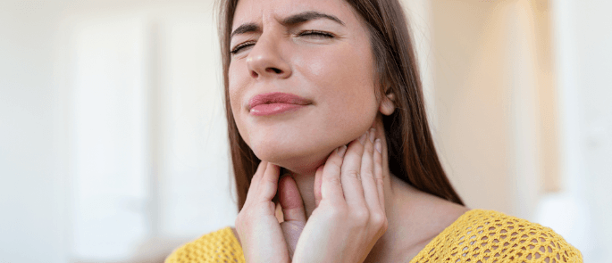 A painful or itchy throat can be a symptom of oral allergy syndrome