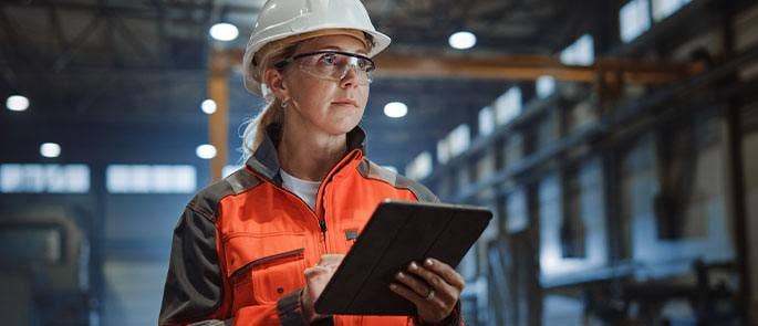 Woman working in the construction industry